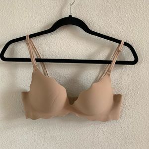 Victoria Secret Secret Embrace Push Up Bra